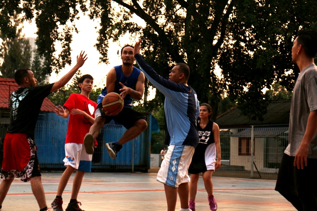 J-flow super fly dan dihadang 3 pemain lawan... Sadiiiiisssss