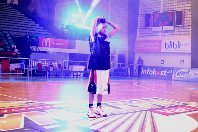 Rico Haleluya sebagai Guest Star di LIMA National 2015 Surabaya