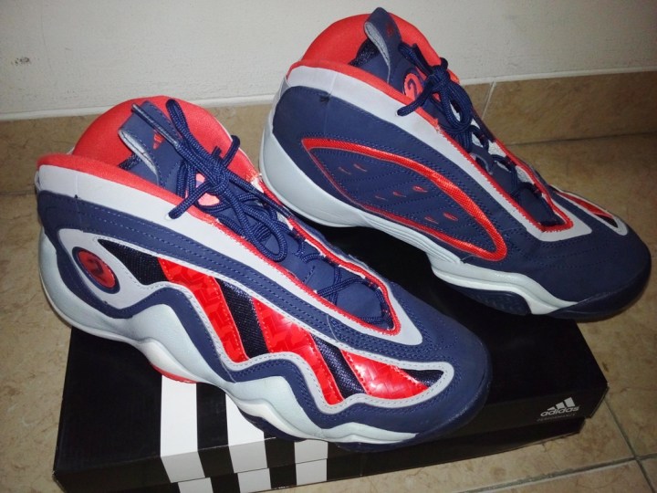  Kondisi sepatu tampak atas dan samping