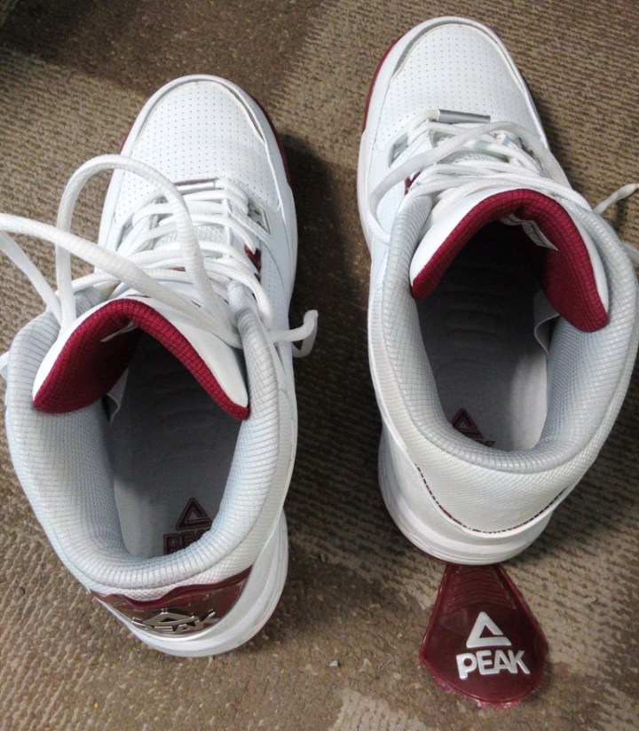 Beberapa jam setelah dipakai elemen produknya copot :(