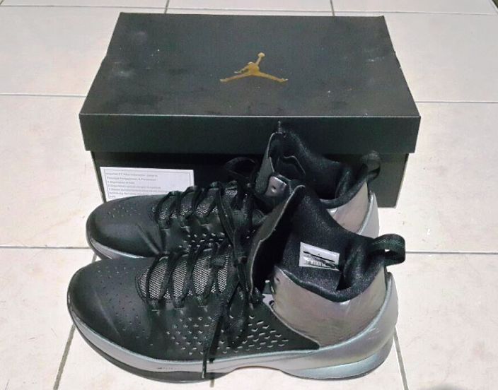 Air Jordan Melo M11 with box