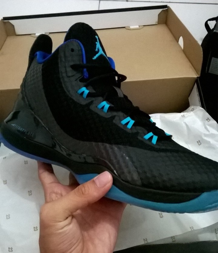 Airjordan superfly 3 playoffs tampak samping