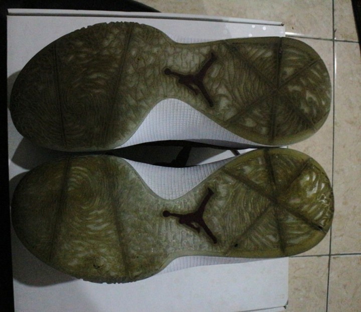 Air Jordan 2011 tampak bawah (sol)