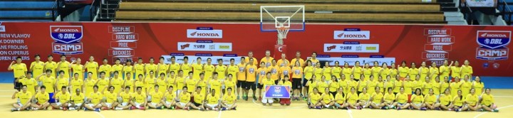 foto bareng para camper yang lolos 50 besar. foto:wahyudin/jawapos