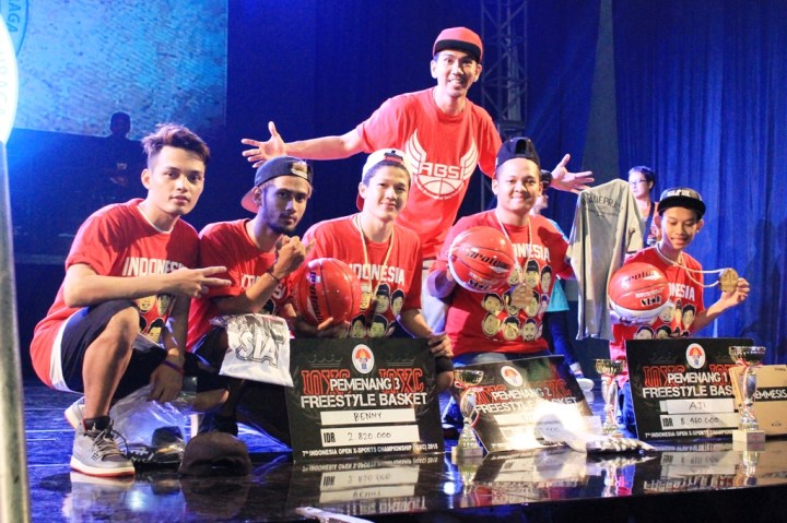 Para Pemenang TGIF Championship bersama Presiden ABSI Richard Insane