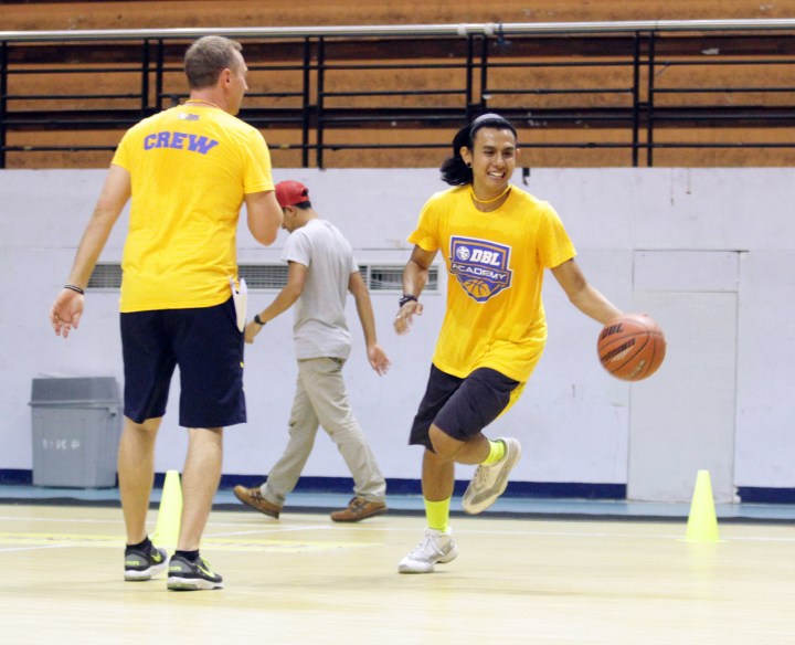 dimas muhari saat mengikuti coching clinic DBL academy oleh mick downer di DBL arena surabaya (15/12)