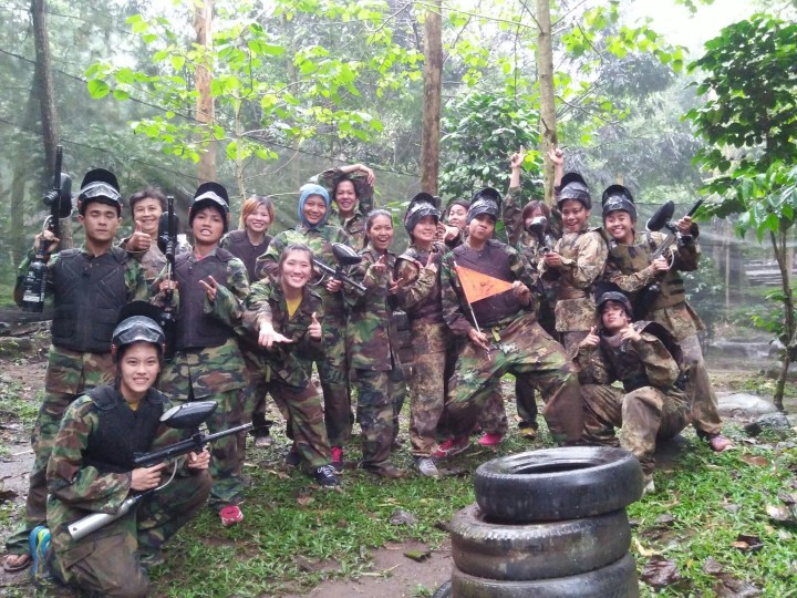 Keseruan Team Fever saat Rafting dan Paintball di Gunung Puntang Bandung