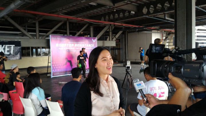 Santi, salah satu Tim Marcomm The Plaza Semanggi yg hadir dari awal hingga akhir.