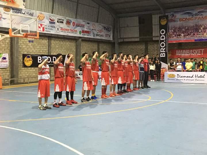 garuda-bandung-saat-menyanyikan-lagu-indonesia-raya